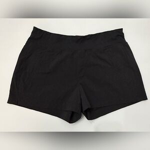 Athleta - Trekkie North Shorts - 14